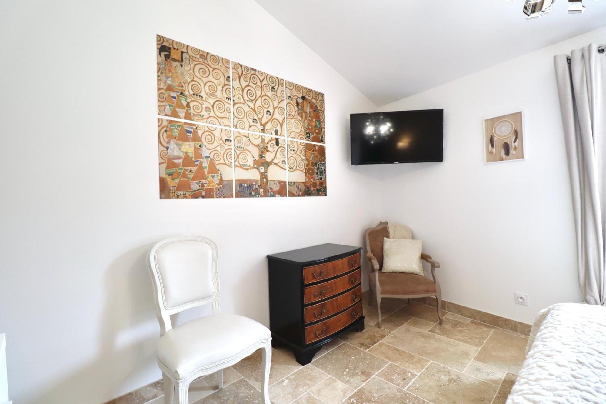 Chambres D'Hotes Avec Jacuzzi Et Piscine Au Mas De Cadoule Saint-Just  Zimmer foto